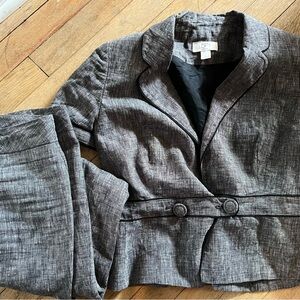 Ann Taylor Loft Linen Grey  2 Piece Short Sleeve. Pants Suit Sz 6P. Mended Pants